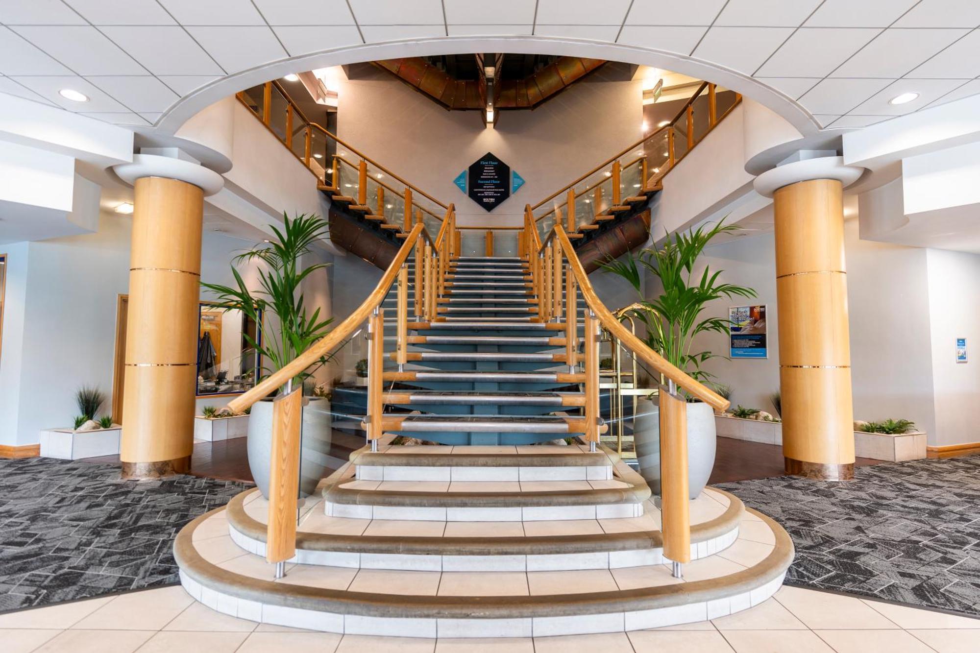 The Bolton Stadium Hotel, A Member Of Radisson Individuals Luaran gambar