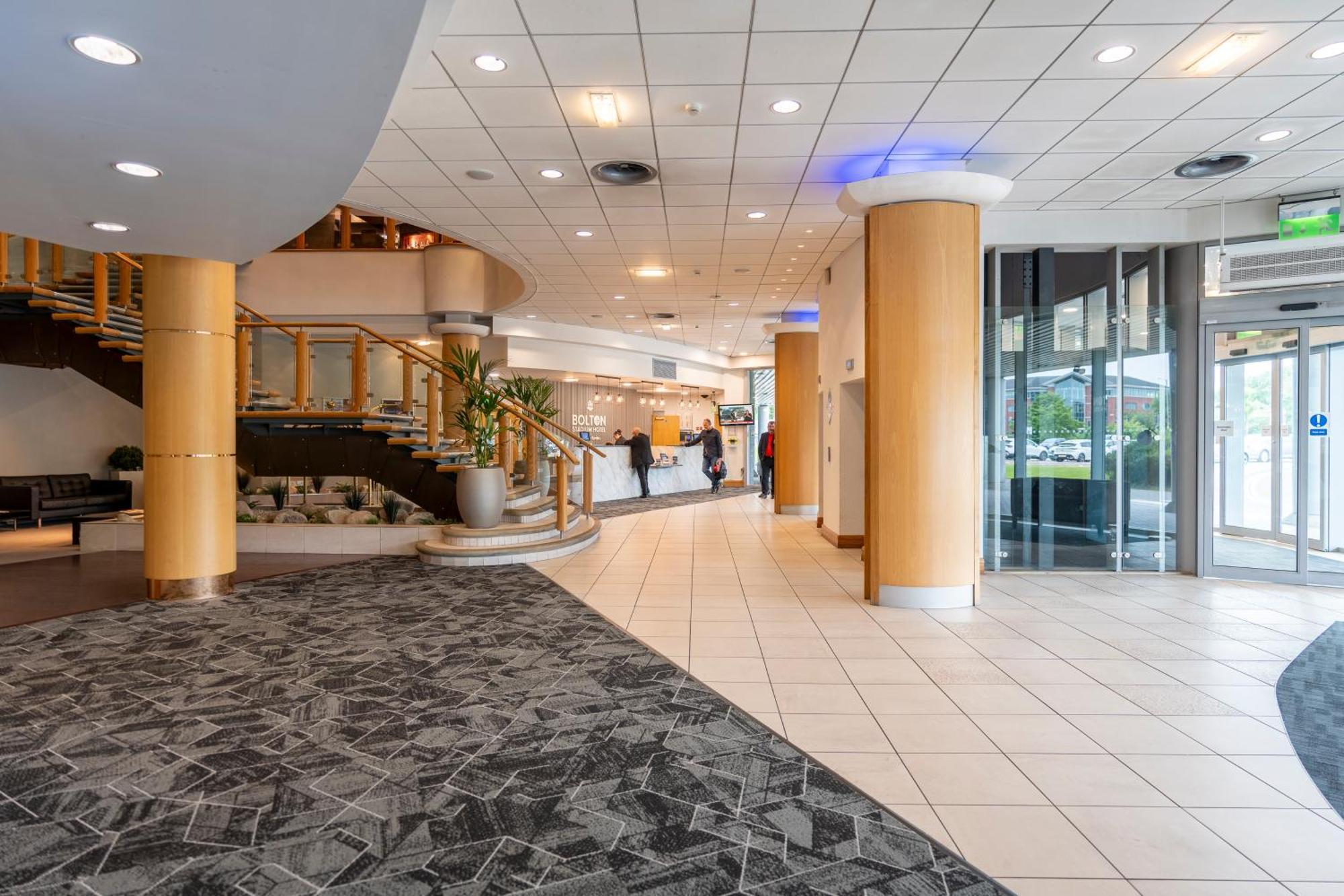 The Bolton Stadium Hotel, A Member Of Radisson Individuals Luaran gambar
