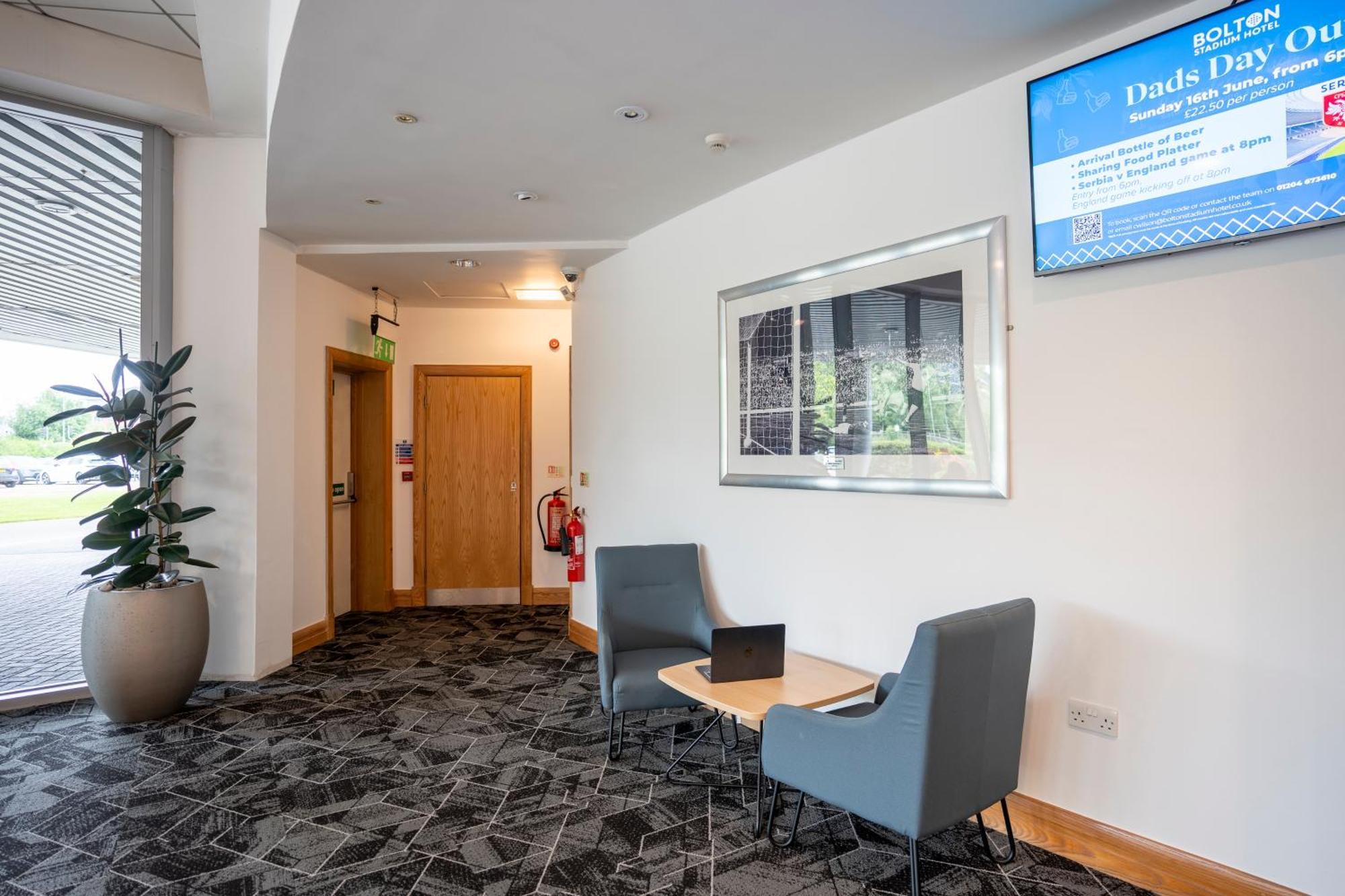 The Bolton Stadium Hotel, A Member Of Radisson Individuals Luaran gambar