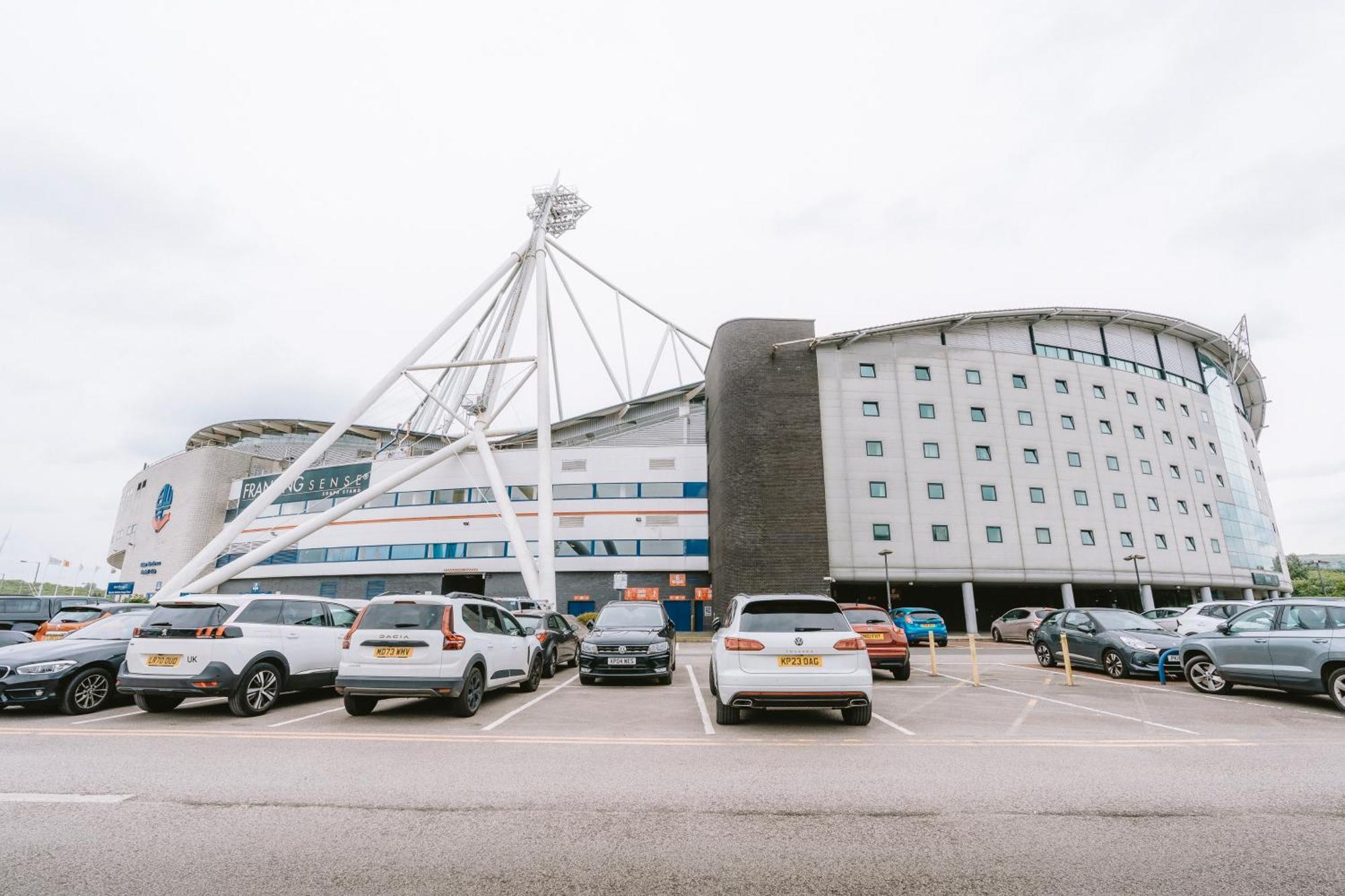 The Bolton Stadium Hotel, A Member Of Radisson Individuals Luaran gambar