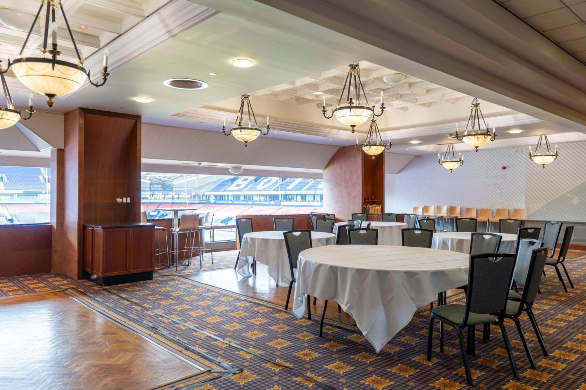 The Bolton Stadium Hotel, A Member Of Radisson Individuals Luaran gambar