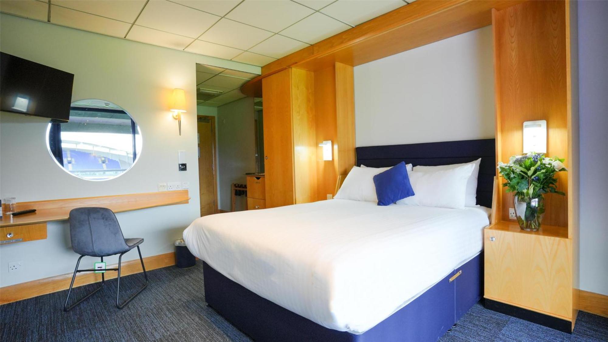 The Bolton Stadium Hotel, A Member Of Radisson Individuals Luaran gambar